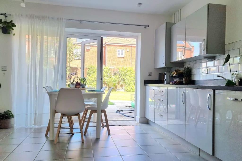 Sweets Home Whetstone Экстерьер фото